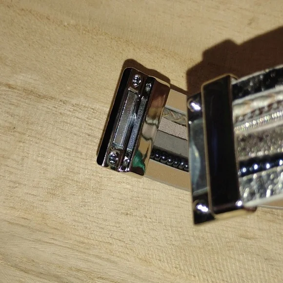 Turquoise Like and Silver Multi-Layer Bracelet - Picture 6 of 6